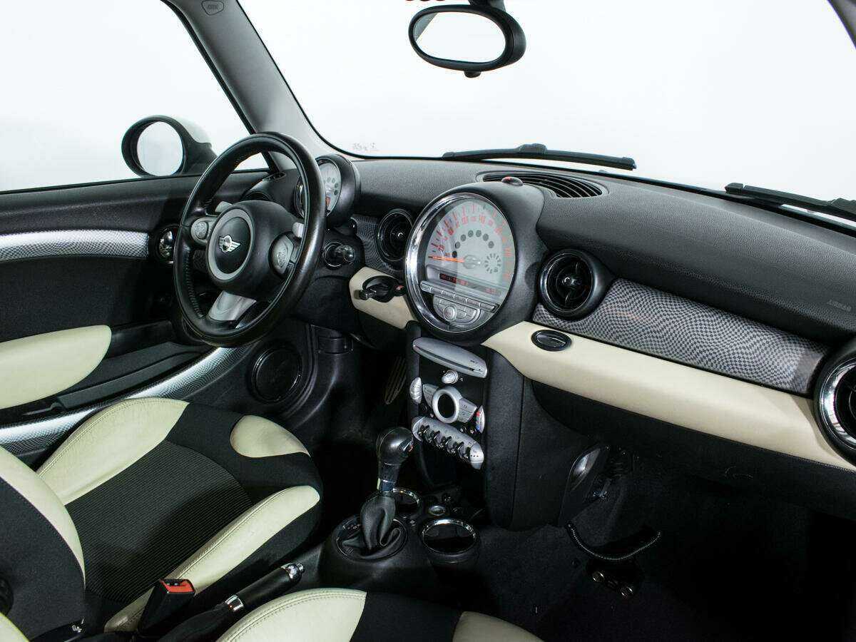 Купить Mini Hatch Cooper S, 2010, 80 122 км, фото №9