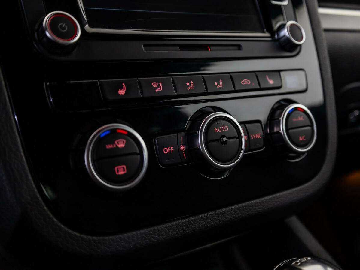 Купить Volkswagen Scirocco, 2013, 154 106 км, фото №13