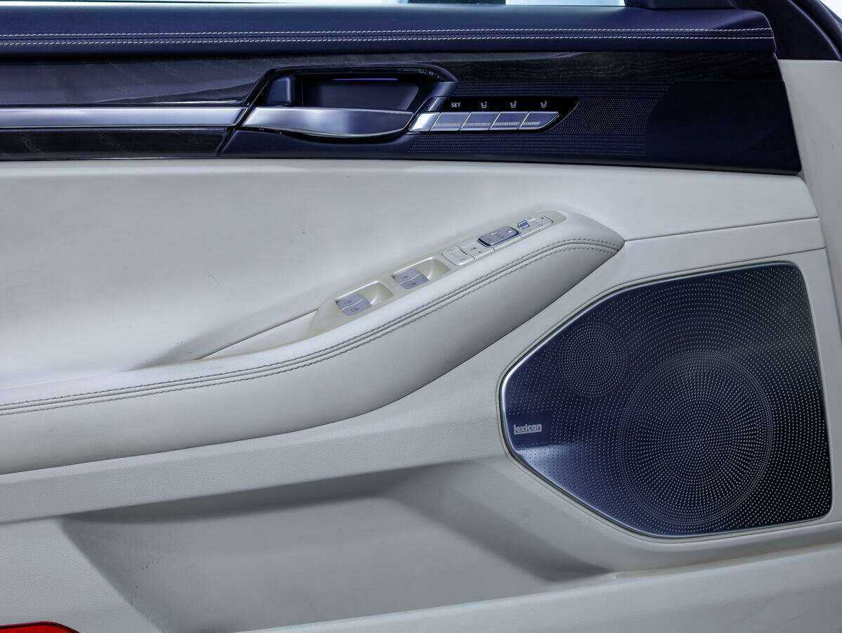 Купить Genesis G90, 2016, 119 863 км, фото №20