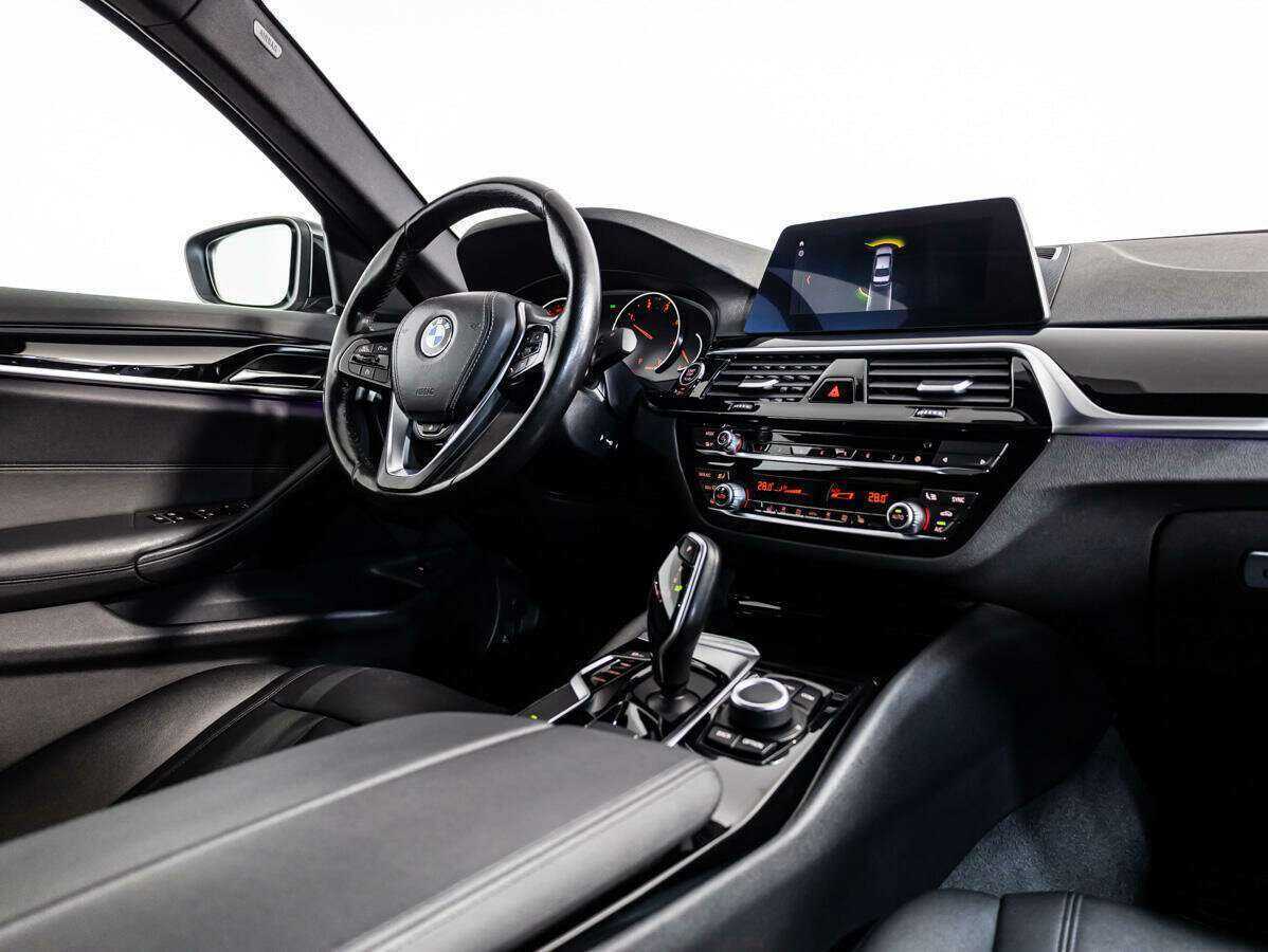 Купить BMW 5 серии 520d xDrive, 2019, 148 752 км, фото №8