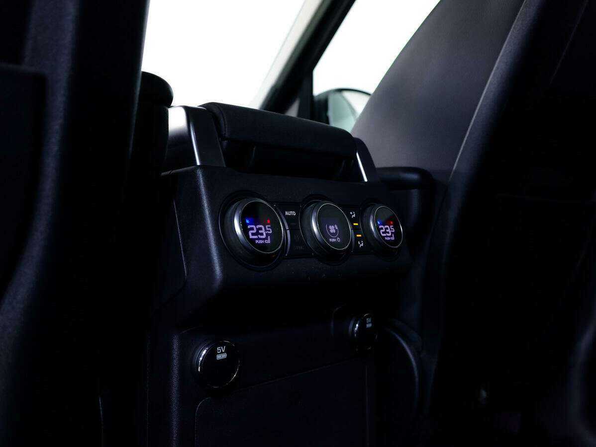 Купить Land Rover Discovery, 2017, 159 693 км, фото №13