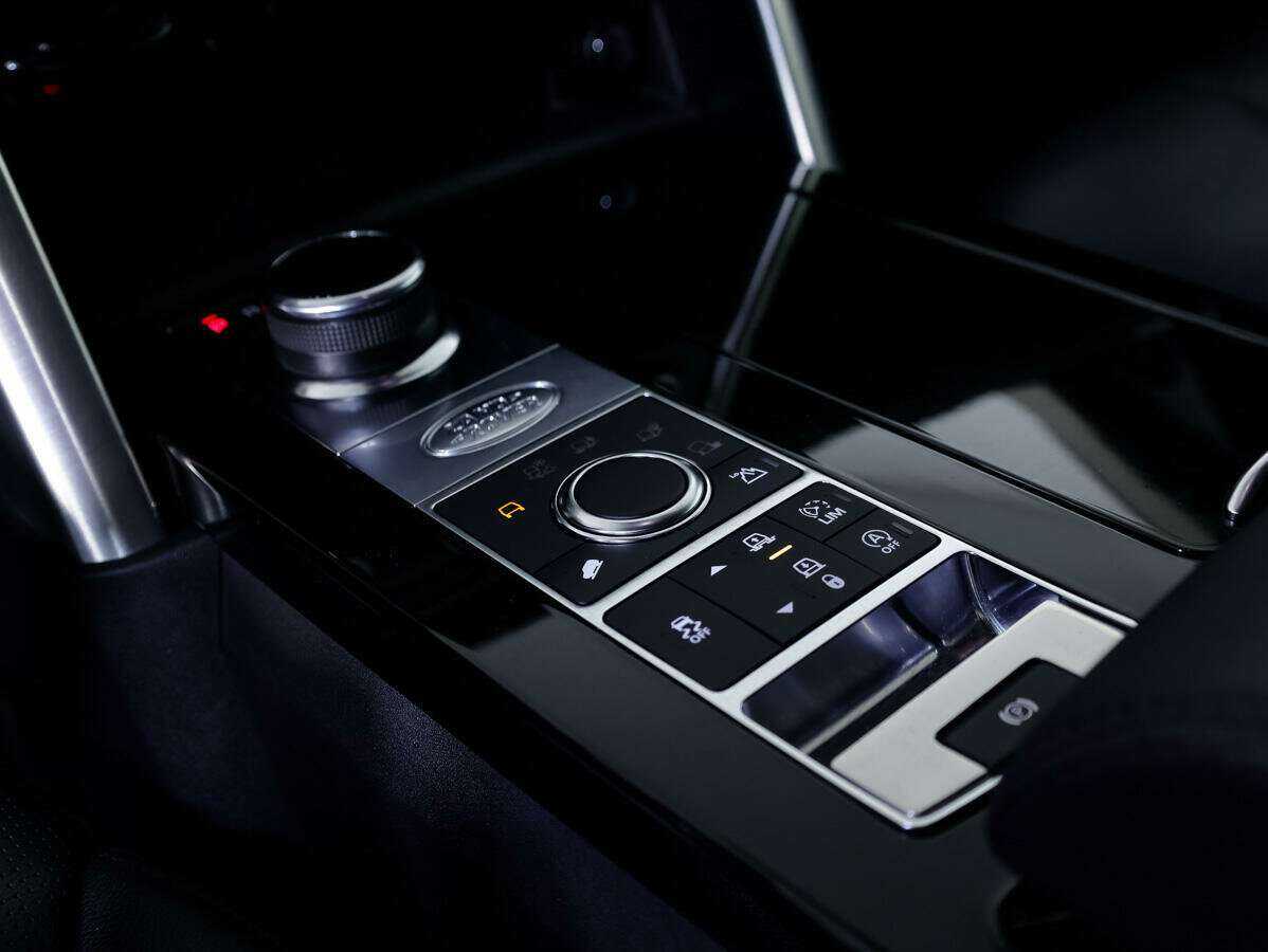 Купить Land Rover Discovery, 2017, 159 693 км, фото №17