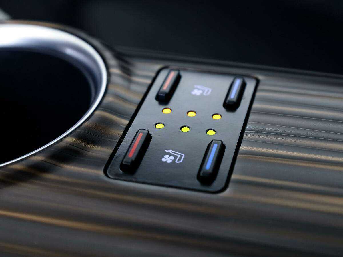 Купить Toyota Camry, 2019, 118 399 км, фото №27