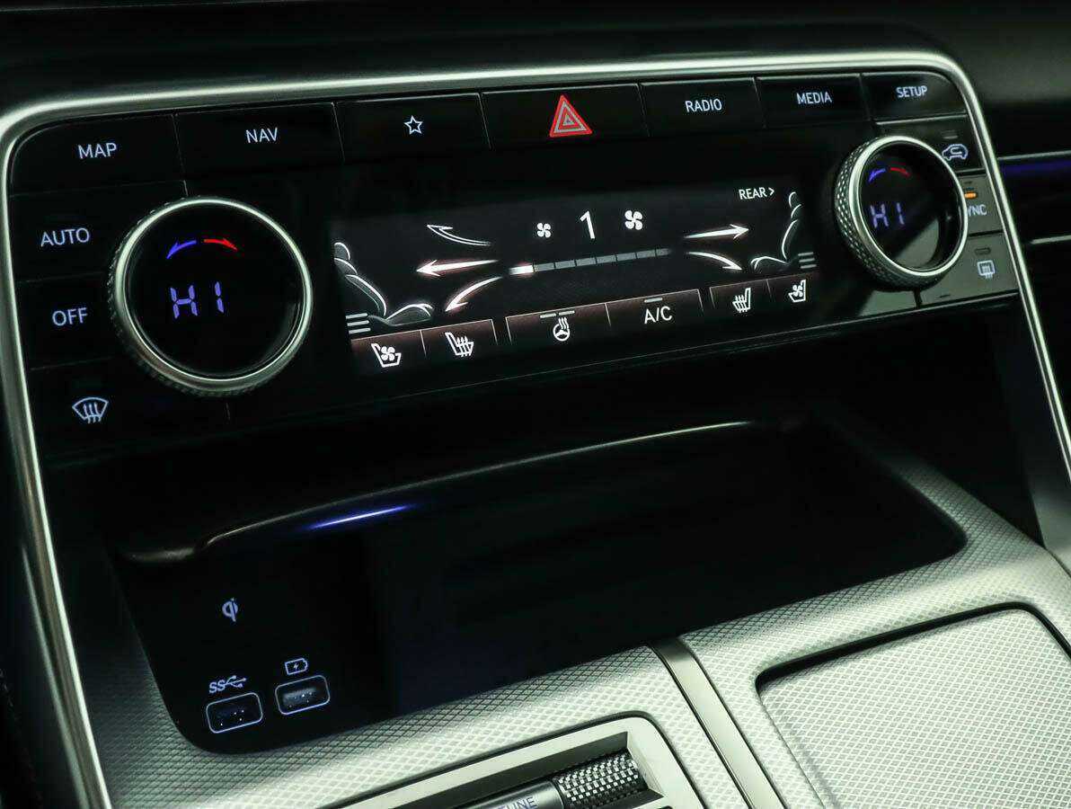 Купить Genesis GV80, 2021, 50 283 км, фото №21