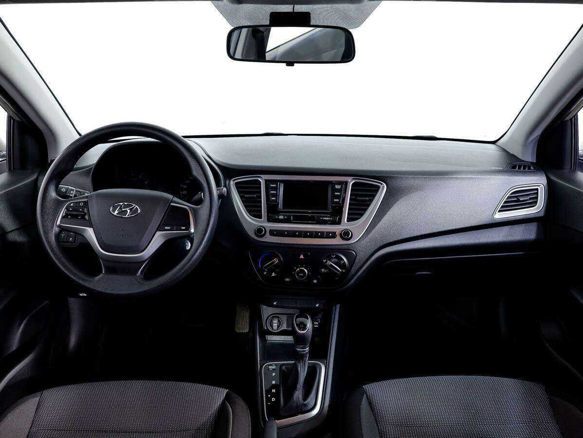 Купить Hyundai Solaris, 2019, 83 868 км, фото №10