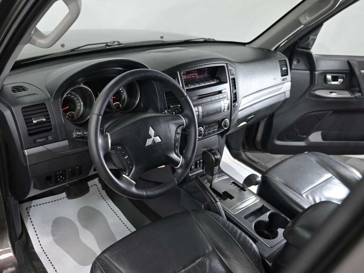 Купить Mitsubishi Pajero, 2010, 153 000 км, фото №7