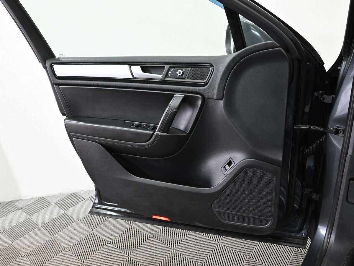 Купить Volkswagen Touareg, 2011, 152 000 км, фото №7