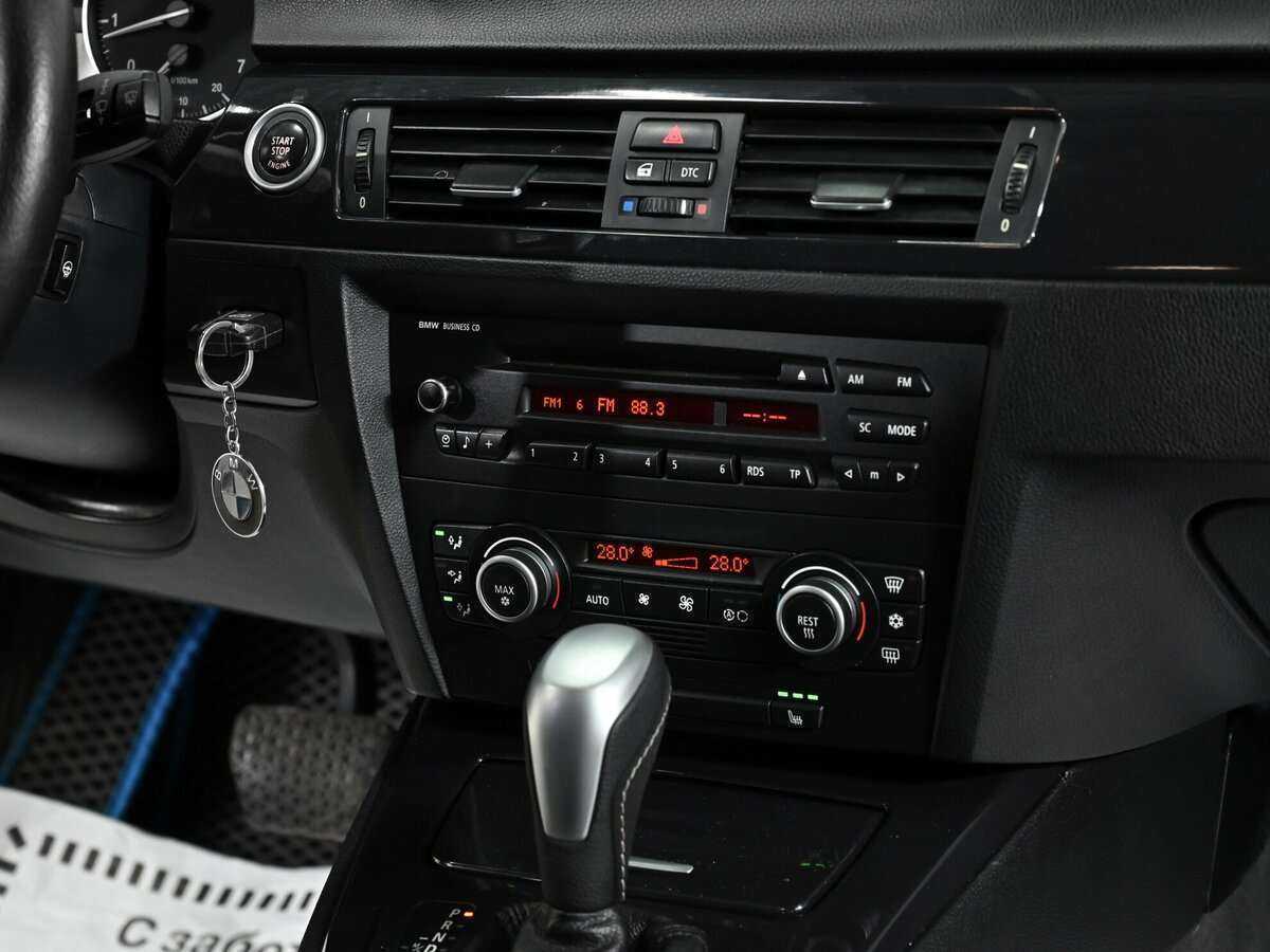 Купить BMW 3 серии 320i, 2009, 153 000 км, фото №8