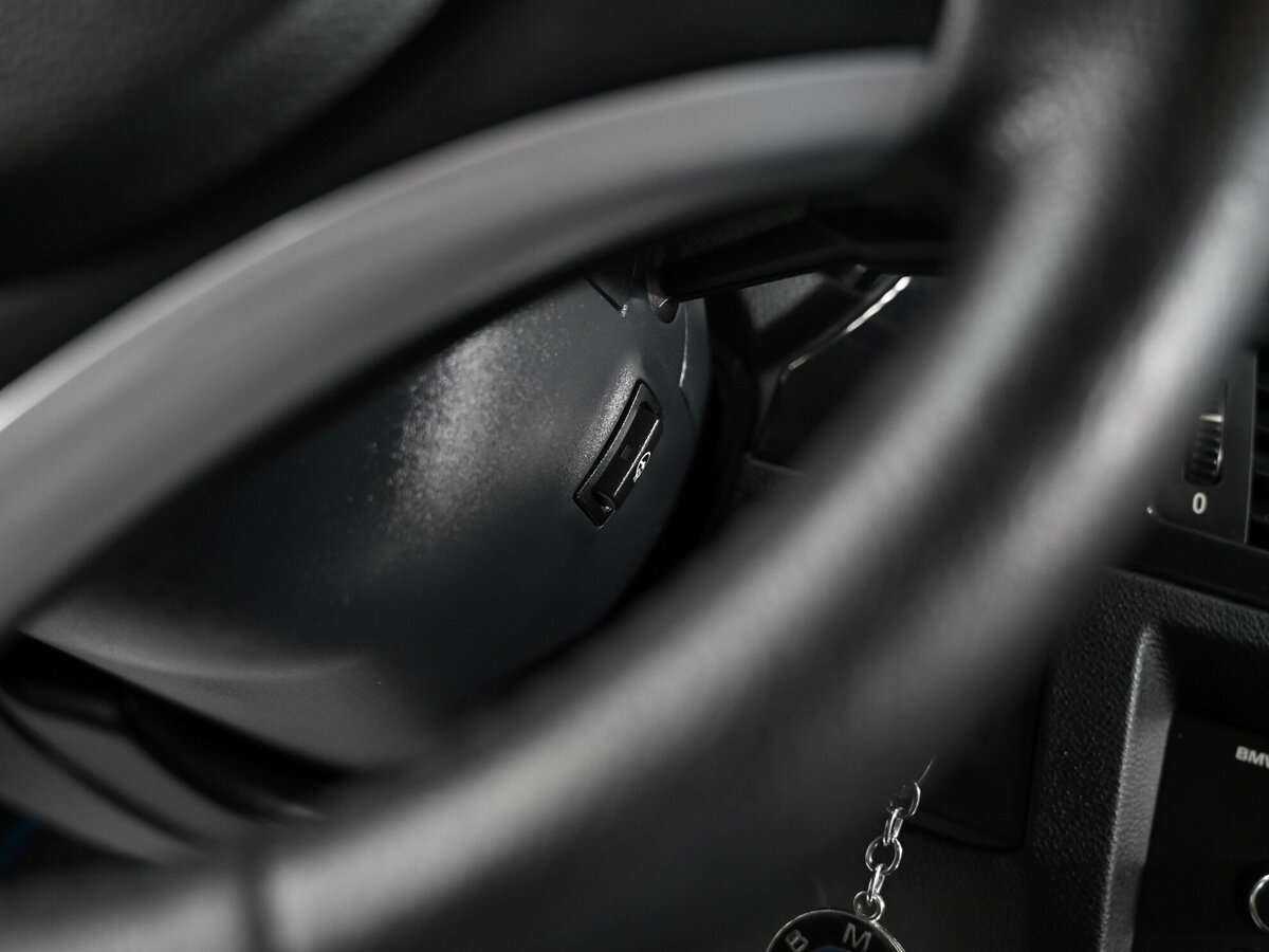 Купить BMW 3 серии 320i, 2009, 153 000 км, фото №9