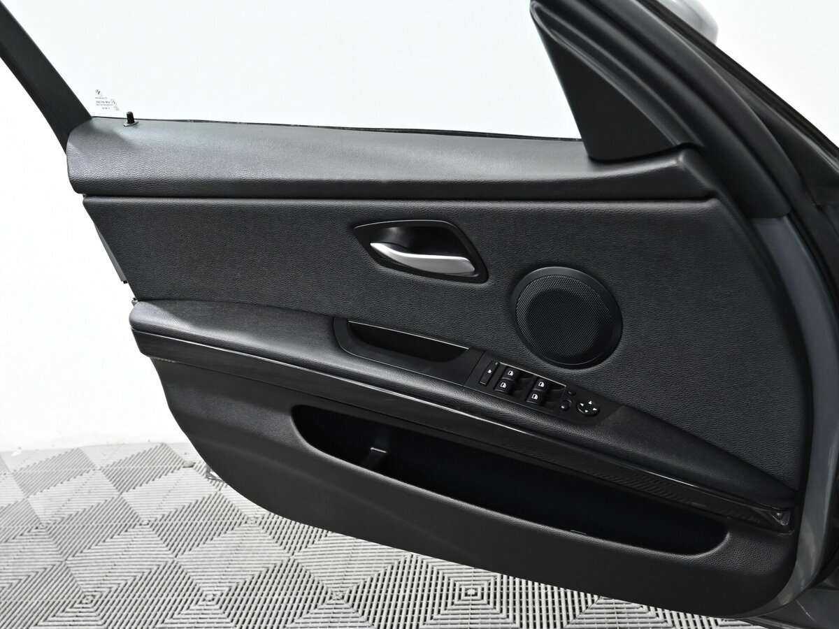 Купить BMW 3 серии 320i, 2009, 153 000 км, фото №10