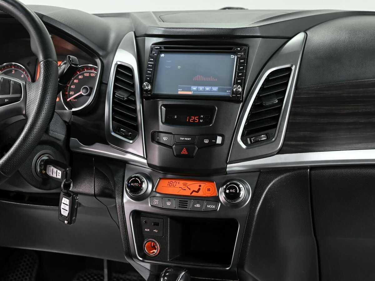 Купить SsangYong Actyon, 2015, 141 000 км, фото №11