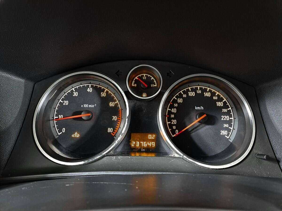 Купить Opel Astra, 2008, 240 000 км, фото №11
