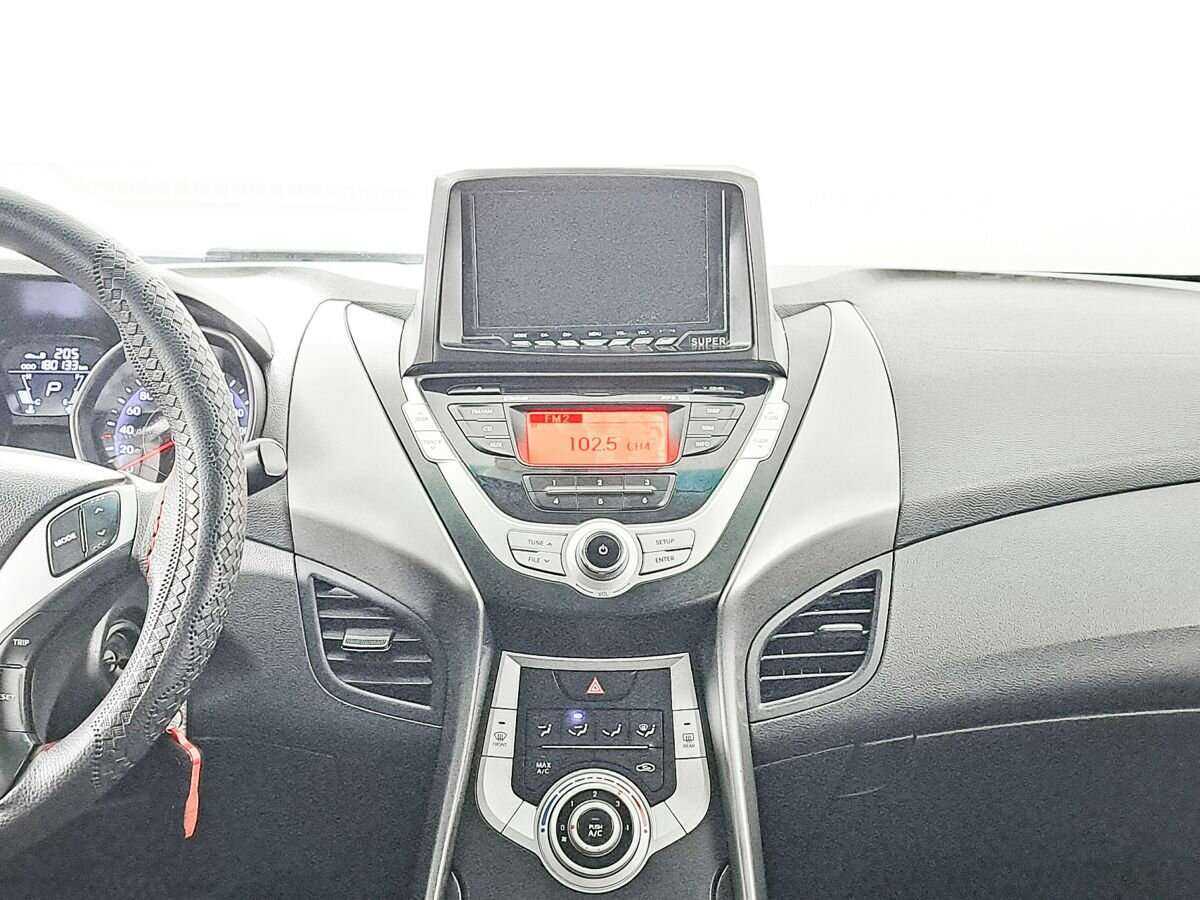 Купить Hyundai Avante, 2011, 171 000 км, фото №11