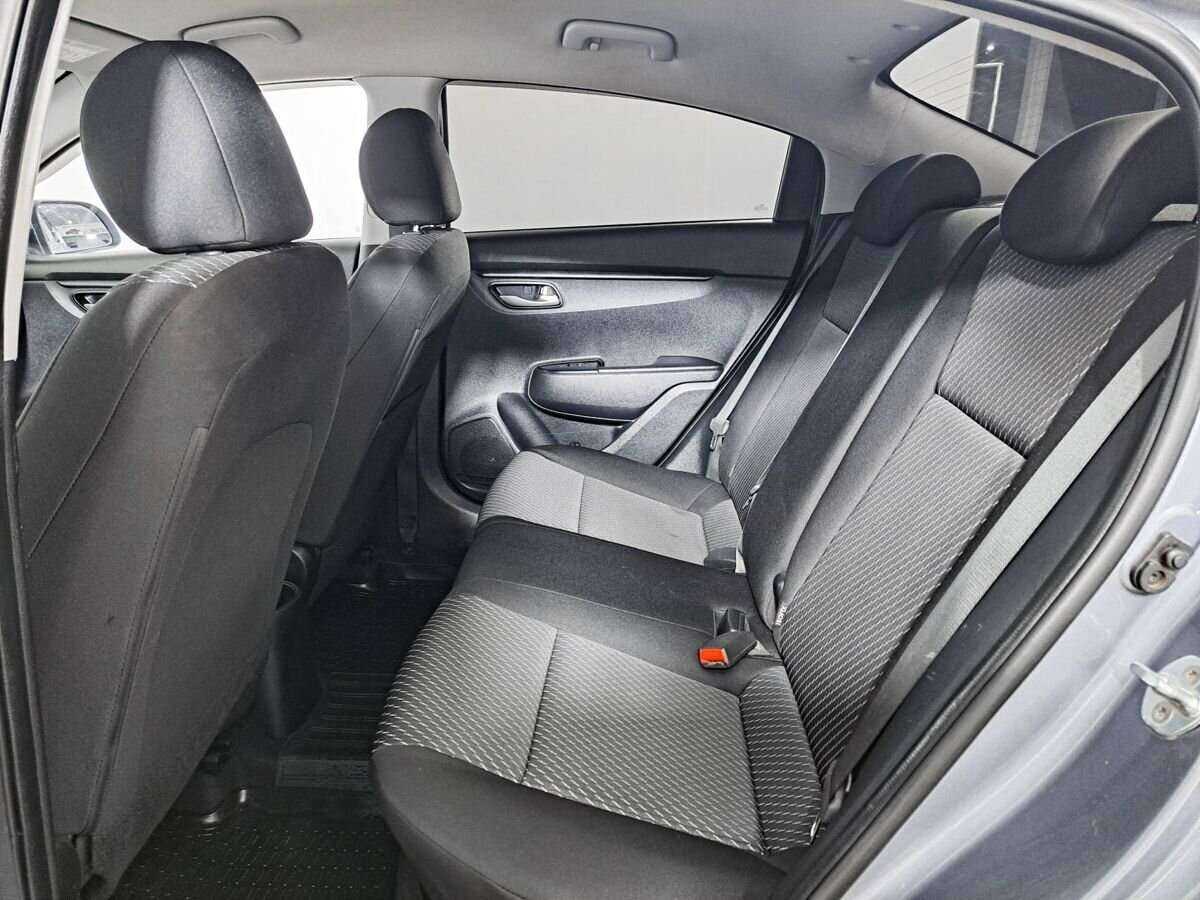 Купить Kia Rio, 2018, 71 290 км, фото №8