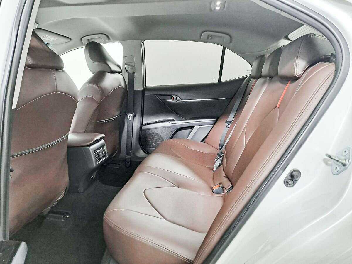 Купить Toyota Camry, 2019, 65 000 км, фото №10