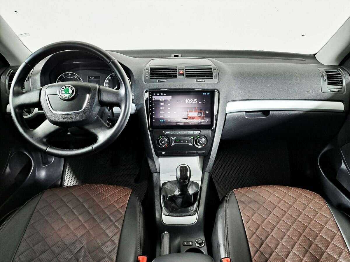 Купить Skoda Octavia, 2011, 214 000 км, фото №10