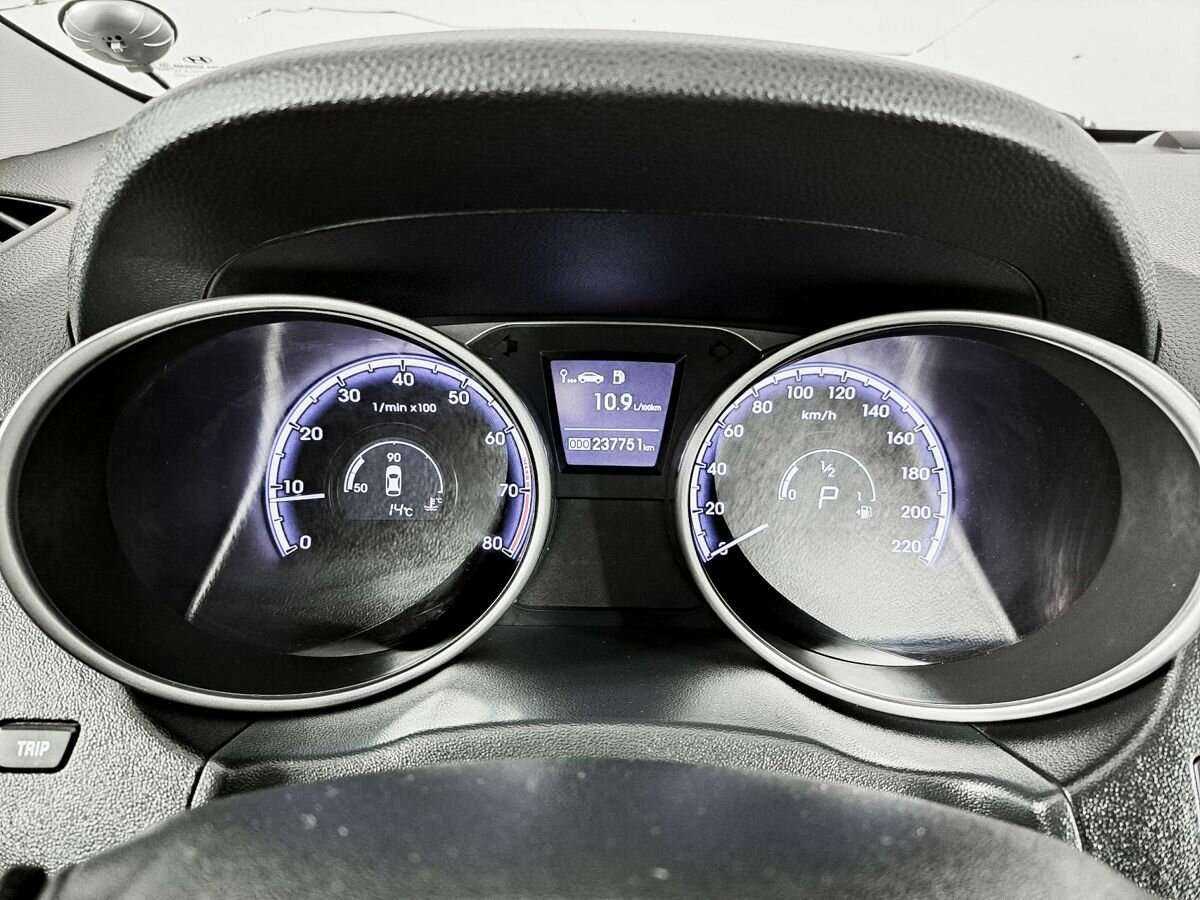 Купить Hyundai ix35, 2011, 237 000 км, фото №11