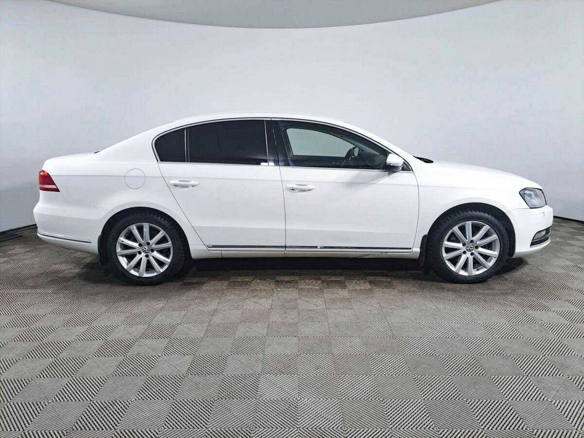 Купить Volkswagen Passat, 2011, 171 000 км, фото №4