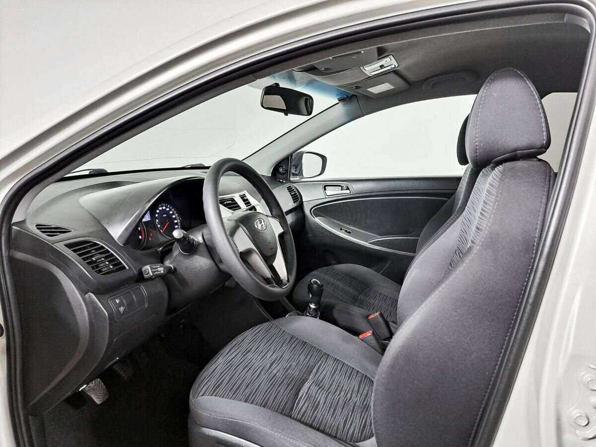 Купить Hyundai Solaris, 2015, 192 000 км, фото №11