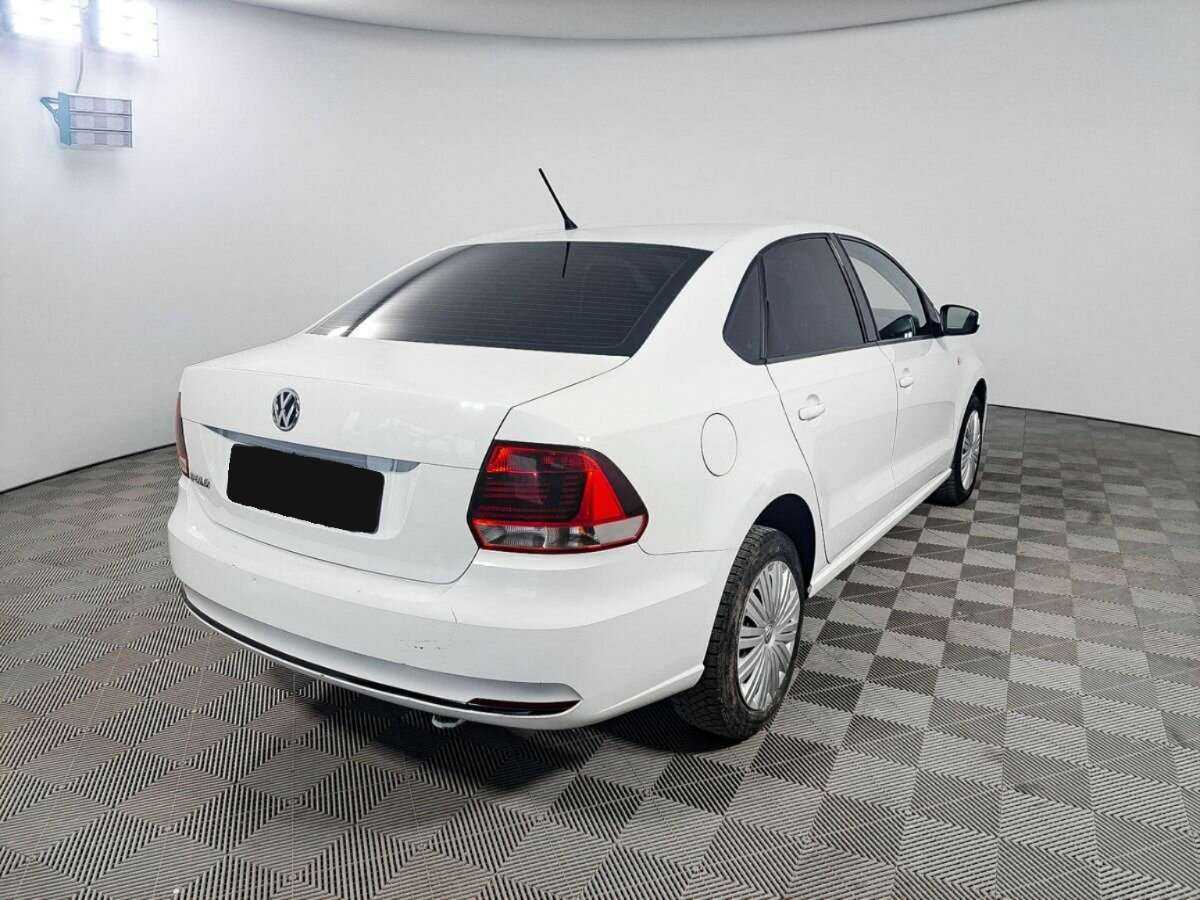 Купить Volkswagen Polo, 2016, 97 000 км, фото №5