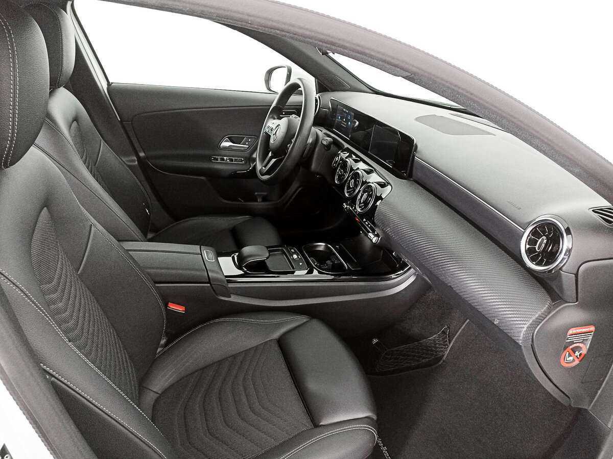 Купить Mercedes-Benz A-Класс 200, 2018, 96 216 км, фото №9