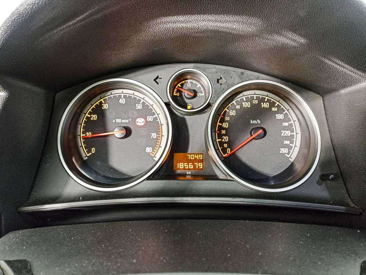 Купить Opel Astra, 2011, 185 679 км, фото №11