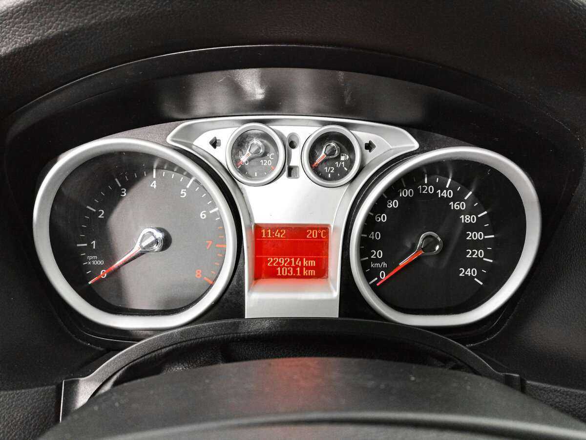 Купить Ford Focus, 2011, 229 200 км, фото №11
