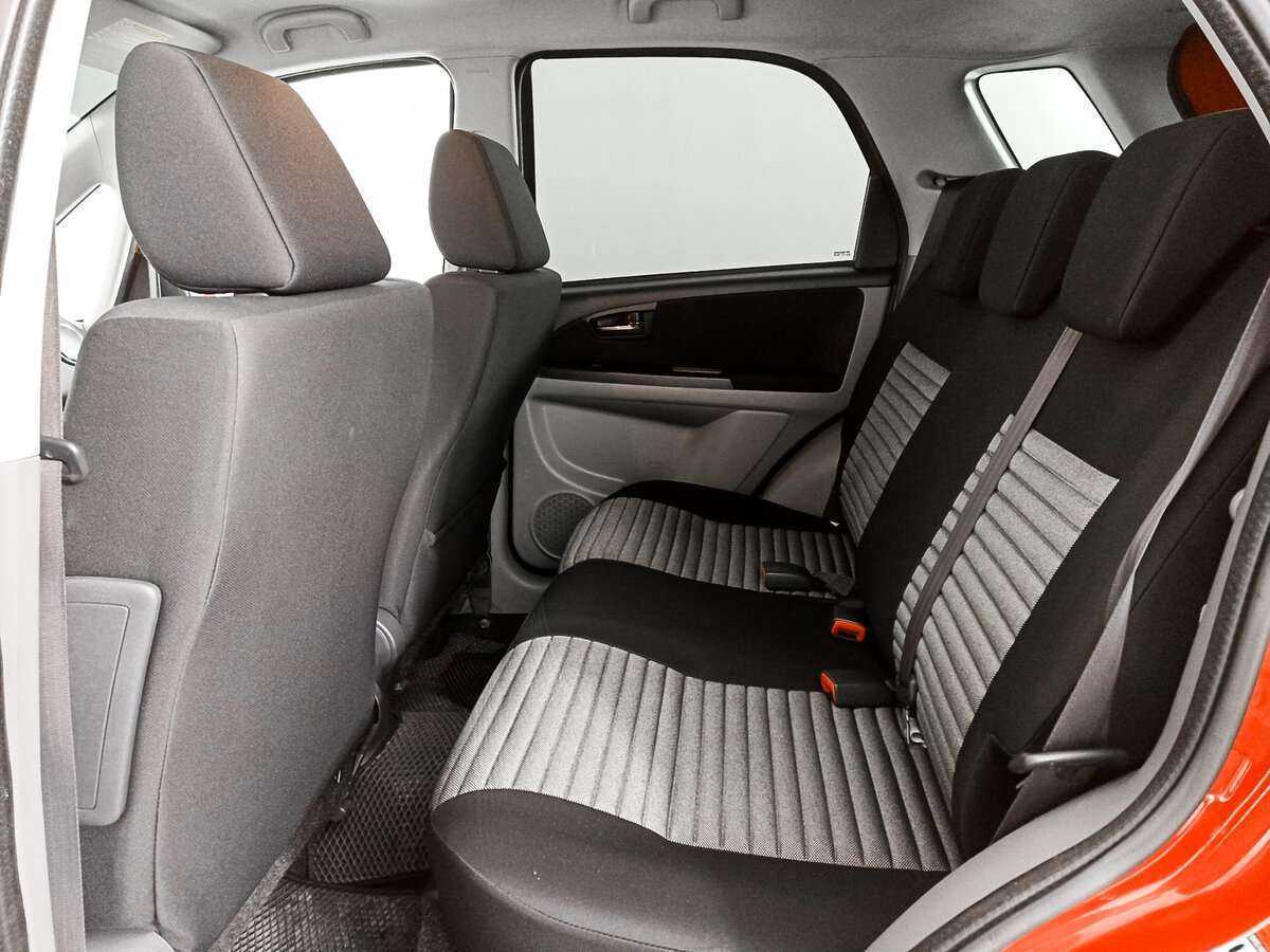 Купить Suzuki SX4, 2011, 231 000 км, фото №9