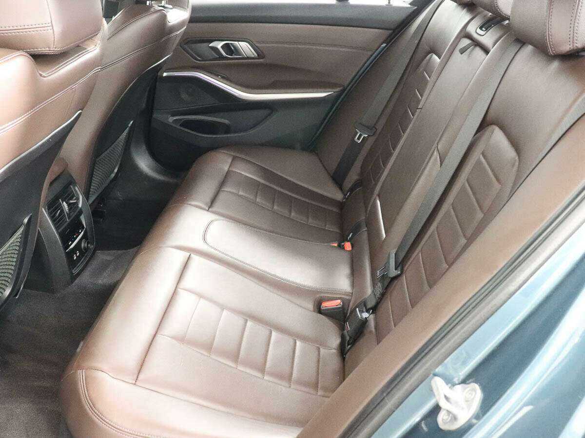 Купить BMW 3 серии 330i xDrive, 2019, 56 928 км, фото №9