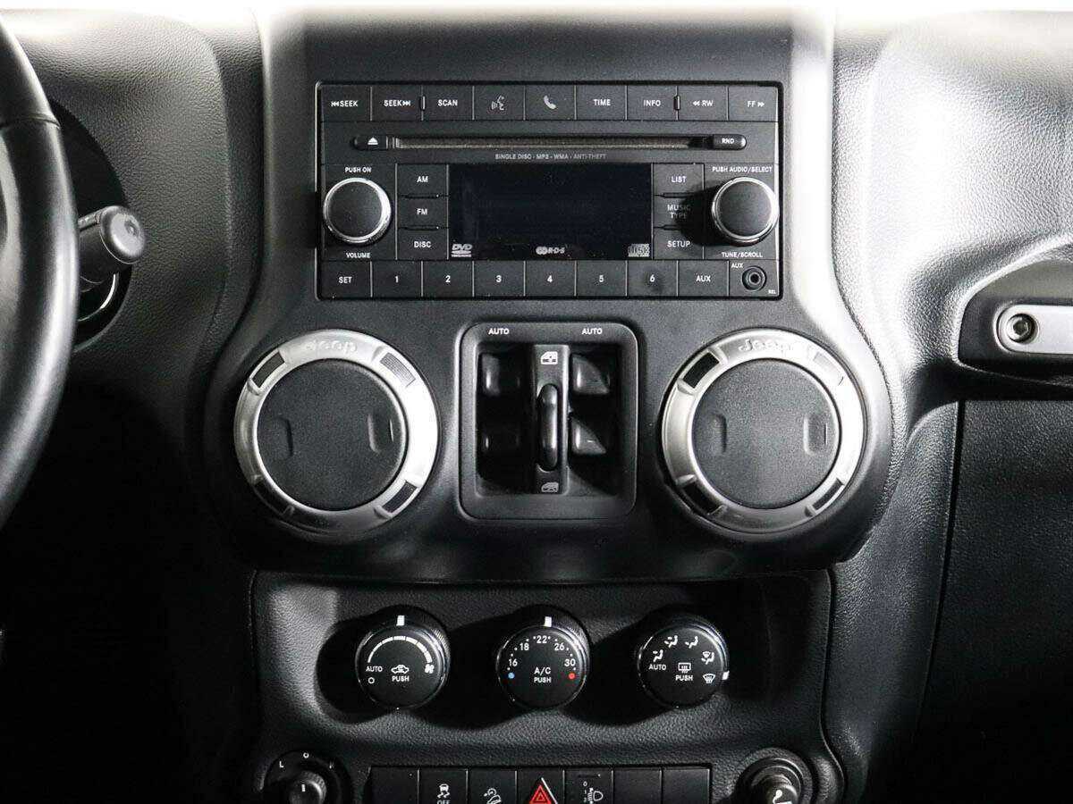 Купить Jeep Wrangler, 2011, 98 835 км, фото №12