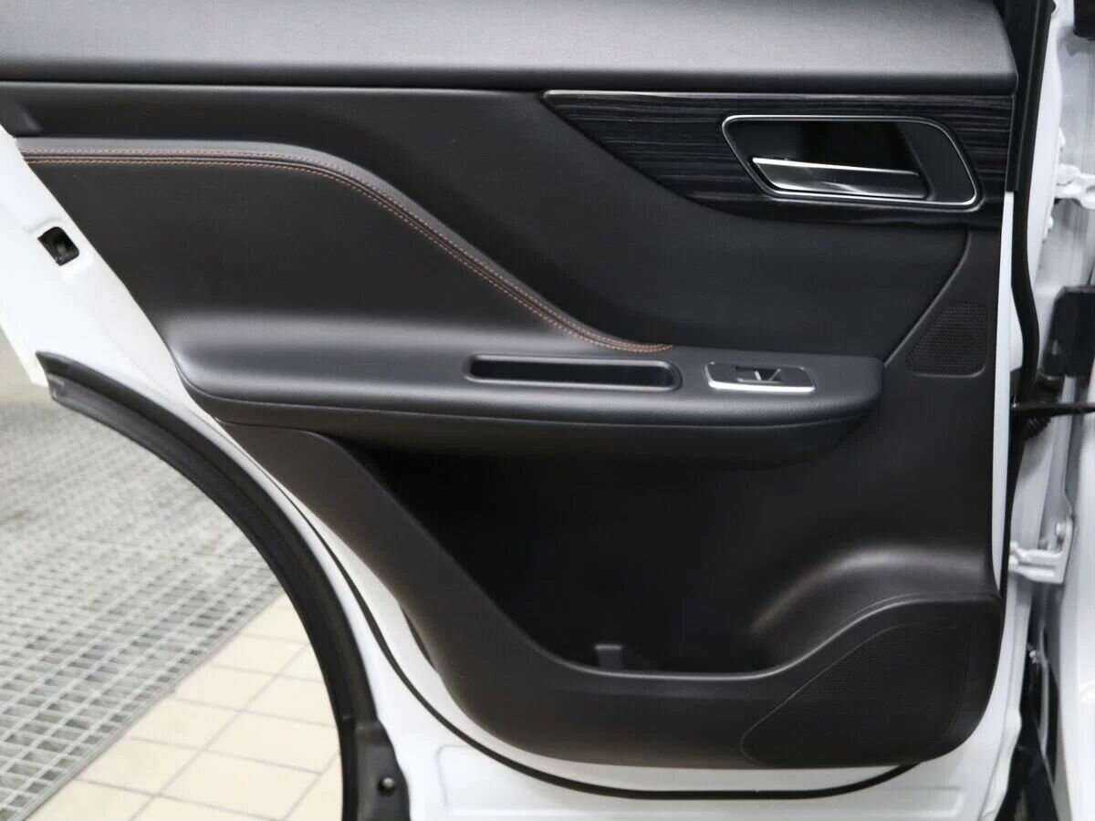 Купить Jaguar F-Pace, 2016, 151 000 км, фото №15