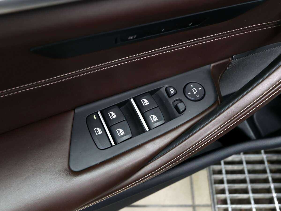 Купить BMW 5 серии 530d xDrive, 2019, 79 800 км, фото №9
