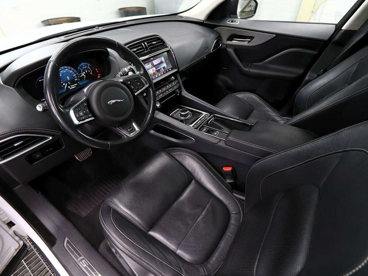 Купить Jaguar F-Pace, 2017, 61 000 км, фото №7