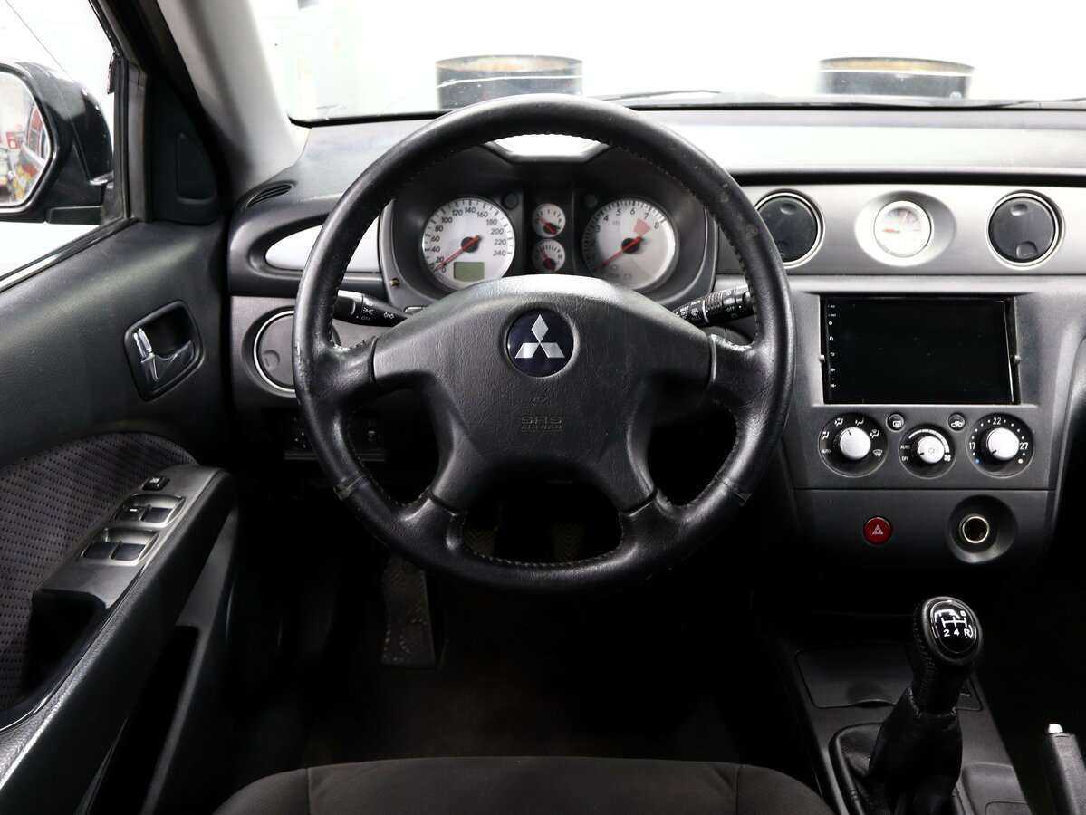 Купить Mitsubishi Outlander, 2005, 285 295 км, фото №17