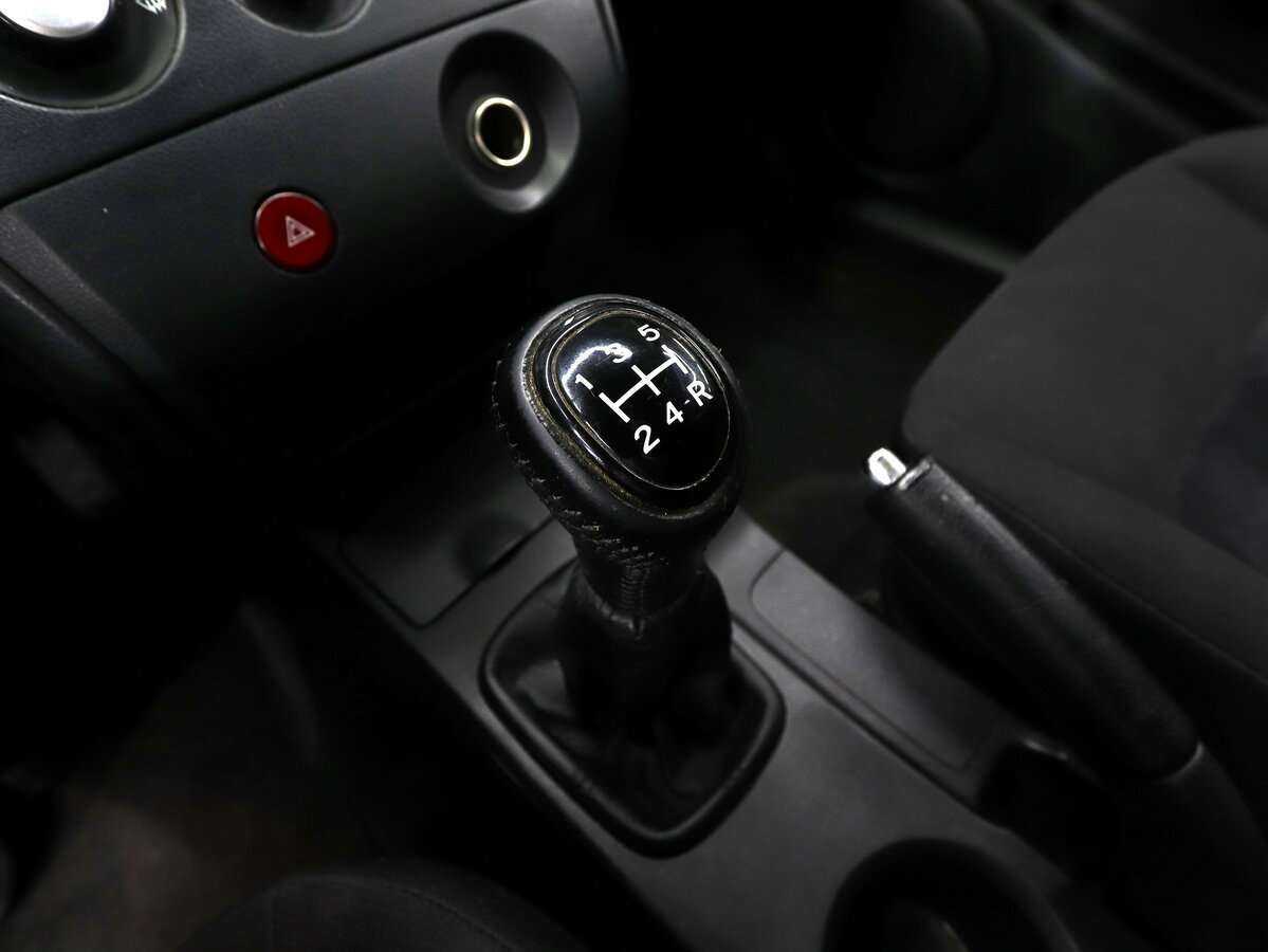 Купить Mitsubishi Outlander, 2005, 285 295 км, фото №19