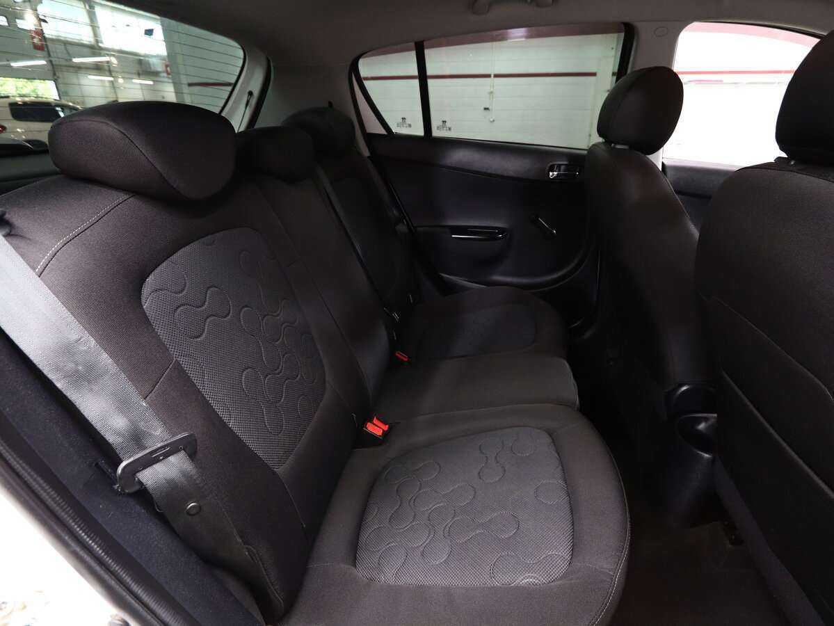 Купить Hyundai i20, 2010, 108 000 км, фото №12