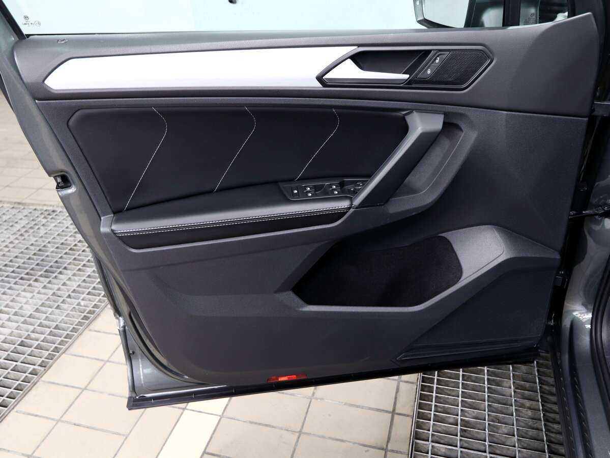 Купить Volkswagen Tiguan, 2021, 118 000 км, фото №15