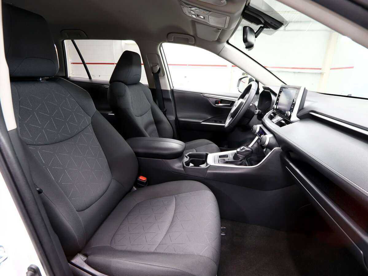 Купить Toyota RAV4, 2021, 51 000 км, фото №5