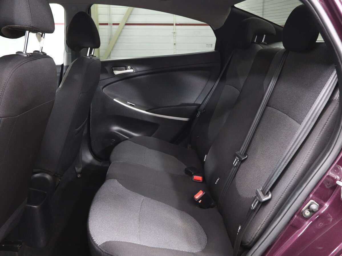 Купить Hyundai Solaris, 2011, 301 000 км, фото №9