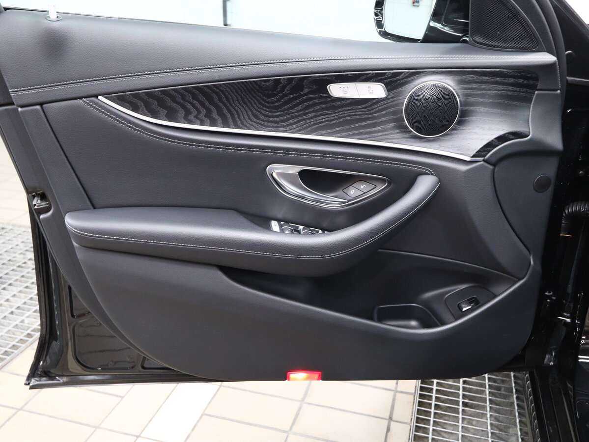Купить Mercedes-Benz E-Класс 200, 2019, 53 603 км, фото №16