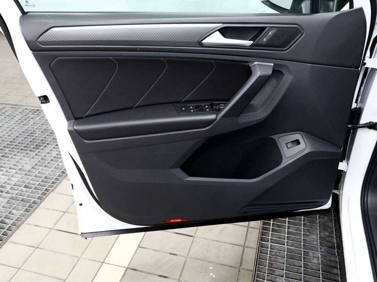 Купить Volkswagen Tiguan, 2021, 94 200 км, фото №8