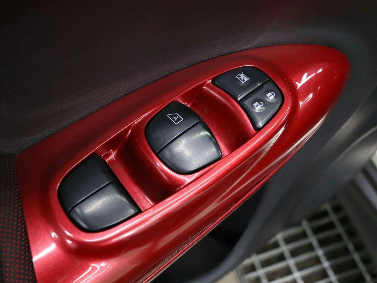 Купить Nissan Juke, 2011, 175 000 км, фото №6