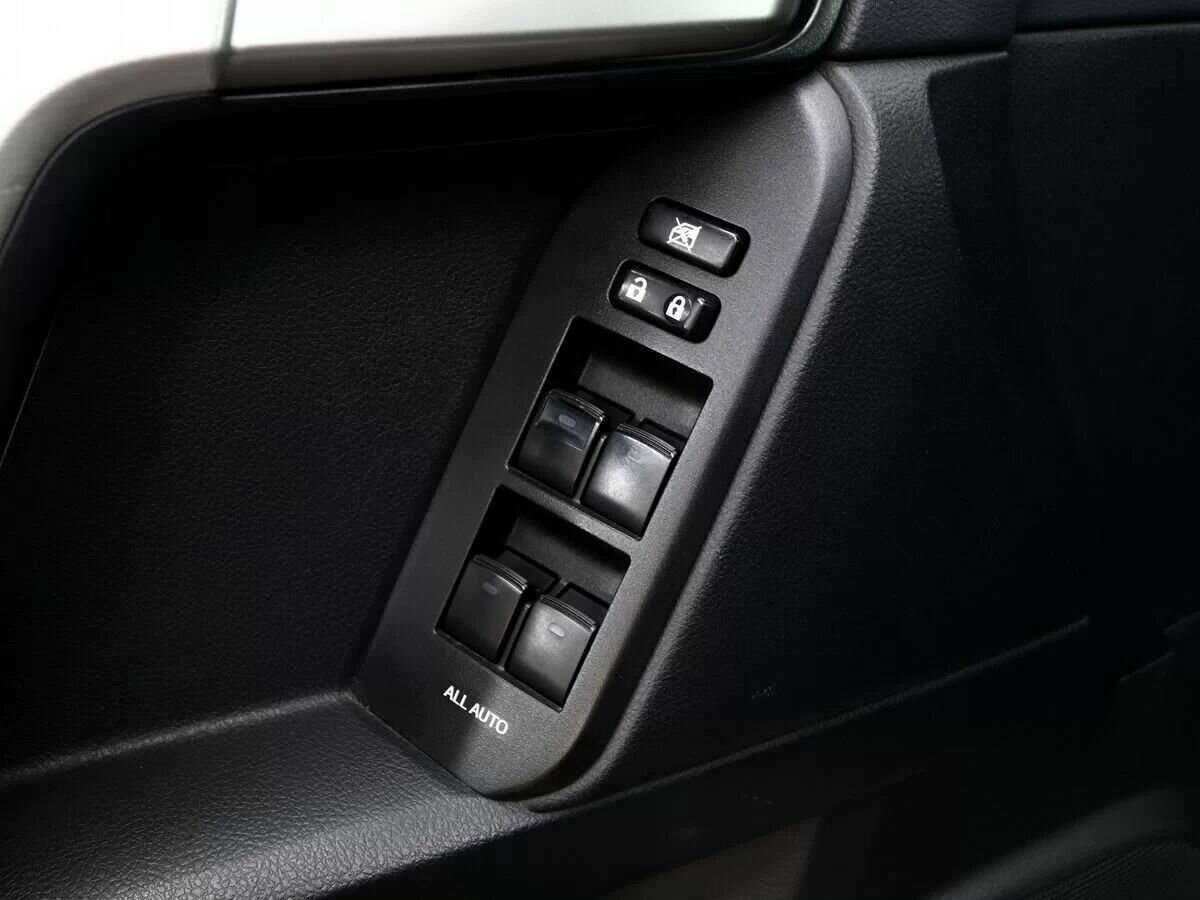 Купить Toyota Land Cruiser Prado, 2018, 136 000 км, фото №9