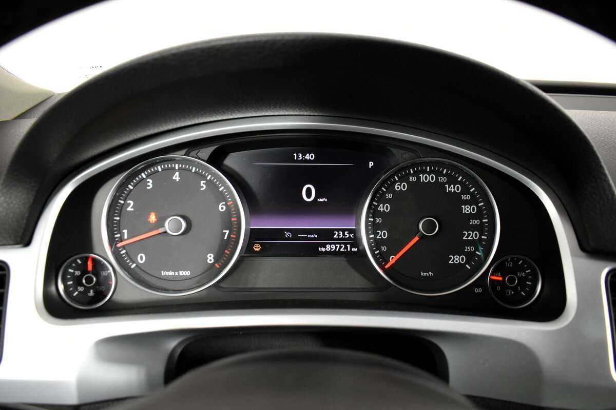 Купить Volkswagen Touareg, 2012, 299 500 км, фото №7