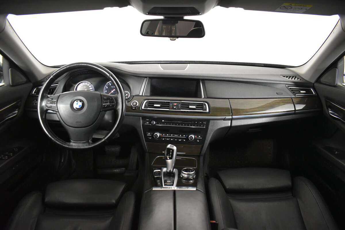 Купить BMW 7 серии Long 740Li xDrive, 2014, 252 722 км, фото №8