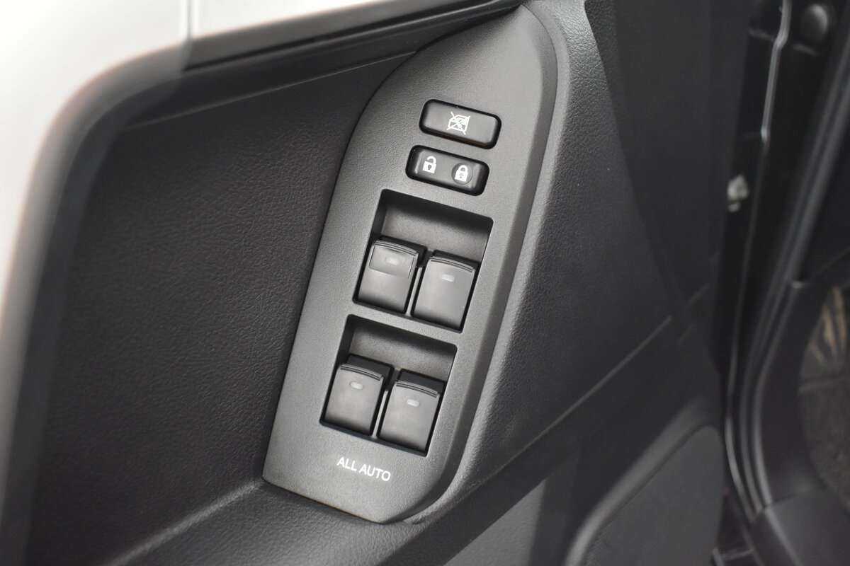 Купить Toyota Land Cruiser Prado, 2018, 93 000 км, фото №9