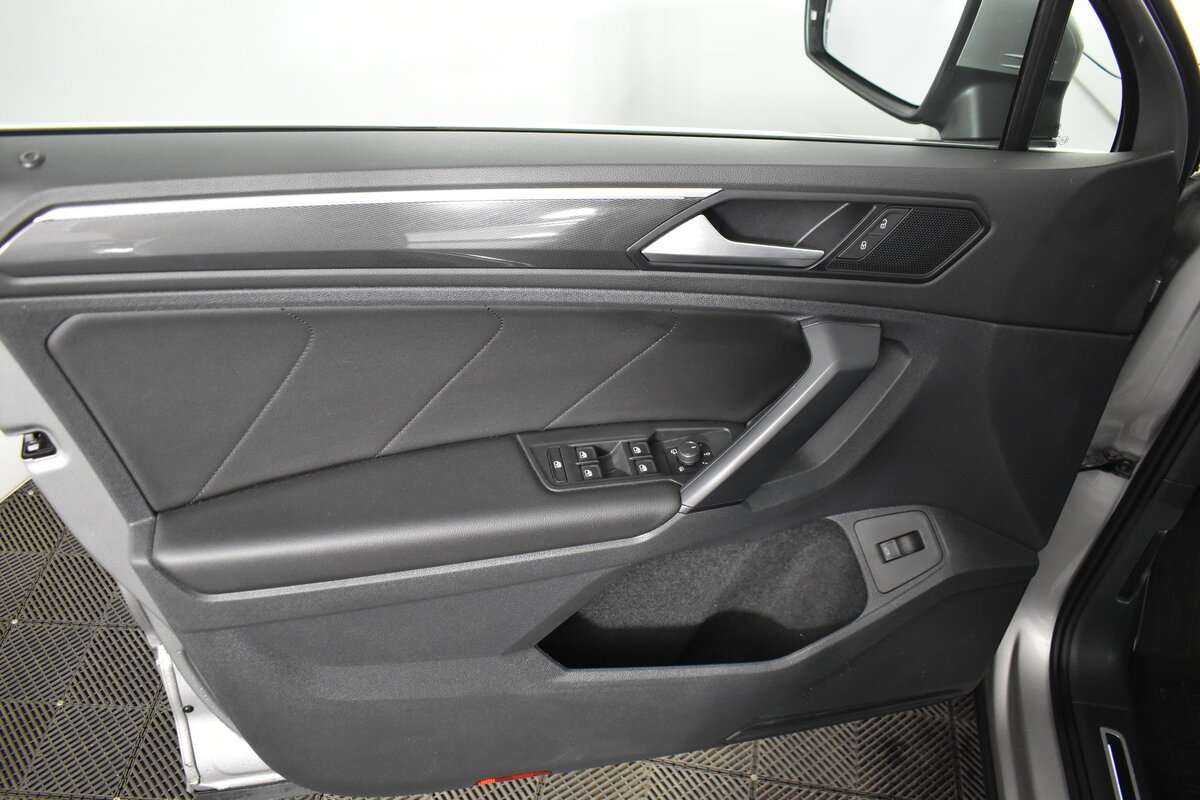 Купить Volkswagen Tiguan, 2020, 68 355 км, фото №13