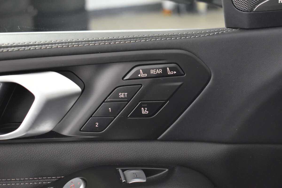 Купить BMW X7 30d, 2019, 141 000 км, фото №18