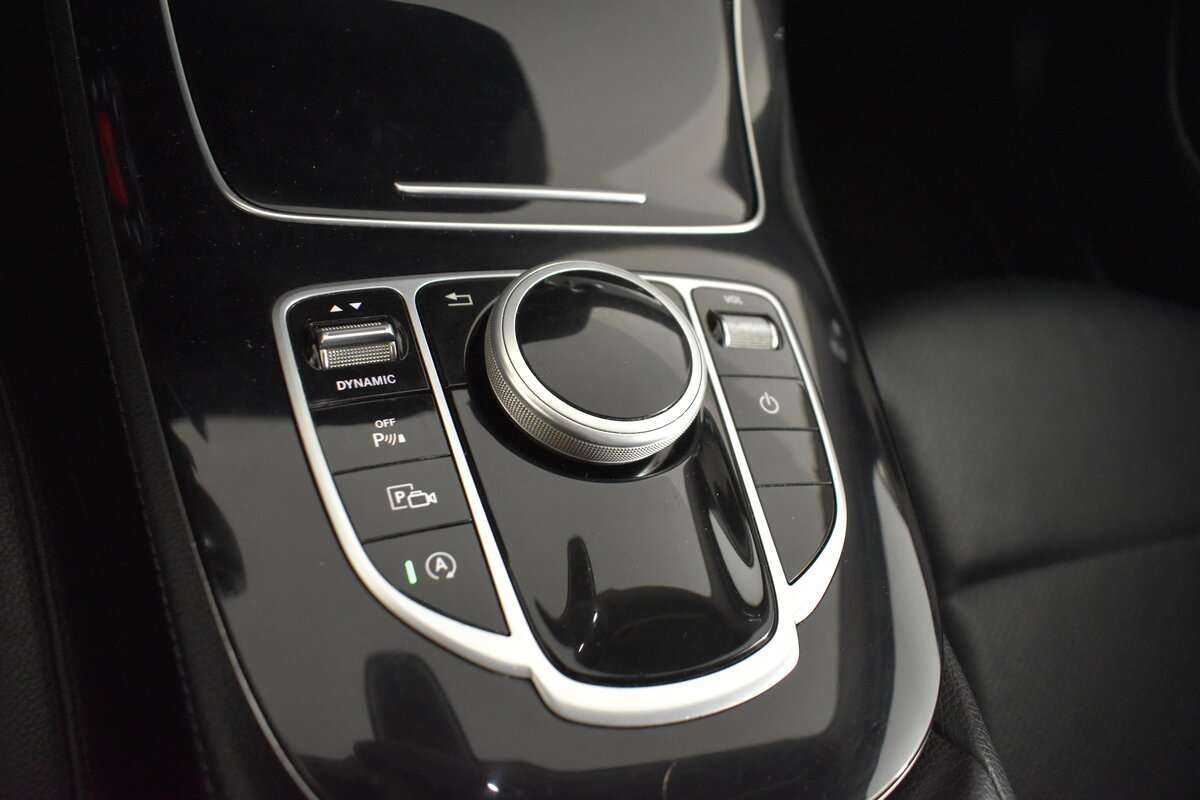 Купить Mercedes-Benz E-Класс 200 d, 2018, 97 000 км, фото №17