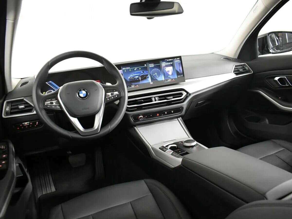 Купить BMW 3 серии 318i, 2023, 100 км, фото №12